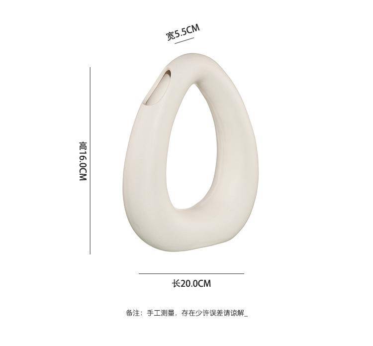 Vase design en céramique style Nordic