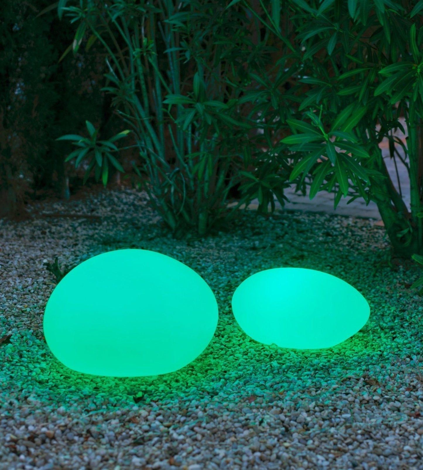 Galet lumineux solaire et rechargeable - RGB+CCT télécommandable - Détecteur crépusculaire