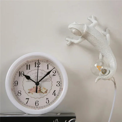 lampe de bureau lézard caméléon moderne et ludique en résine