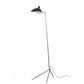 Lampadaire design industriel avec plusieurs bras à lampes
