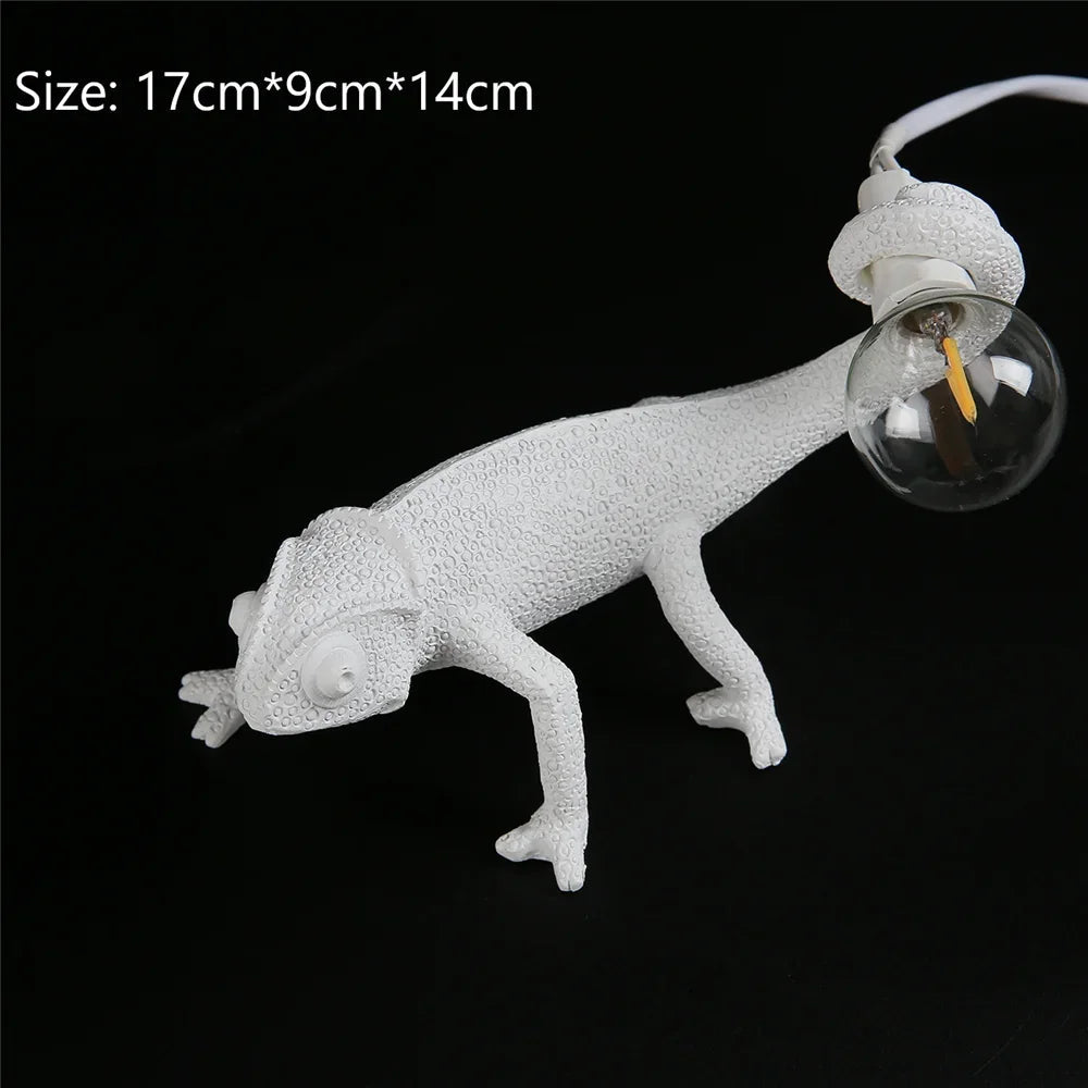 lampe de bureau lézard caméléon moderne et ludique en résine
