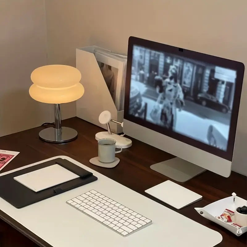 Lampe en Verre Soufflé LumoGlass – Éclairage Élégant & Dimmable