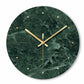 Horloge murale ronde design en verre style marbre vert et détails dorés 30cm