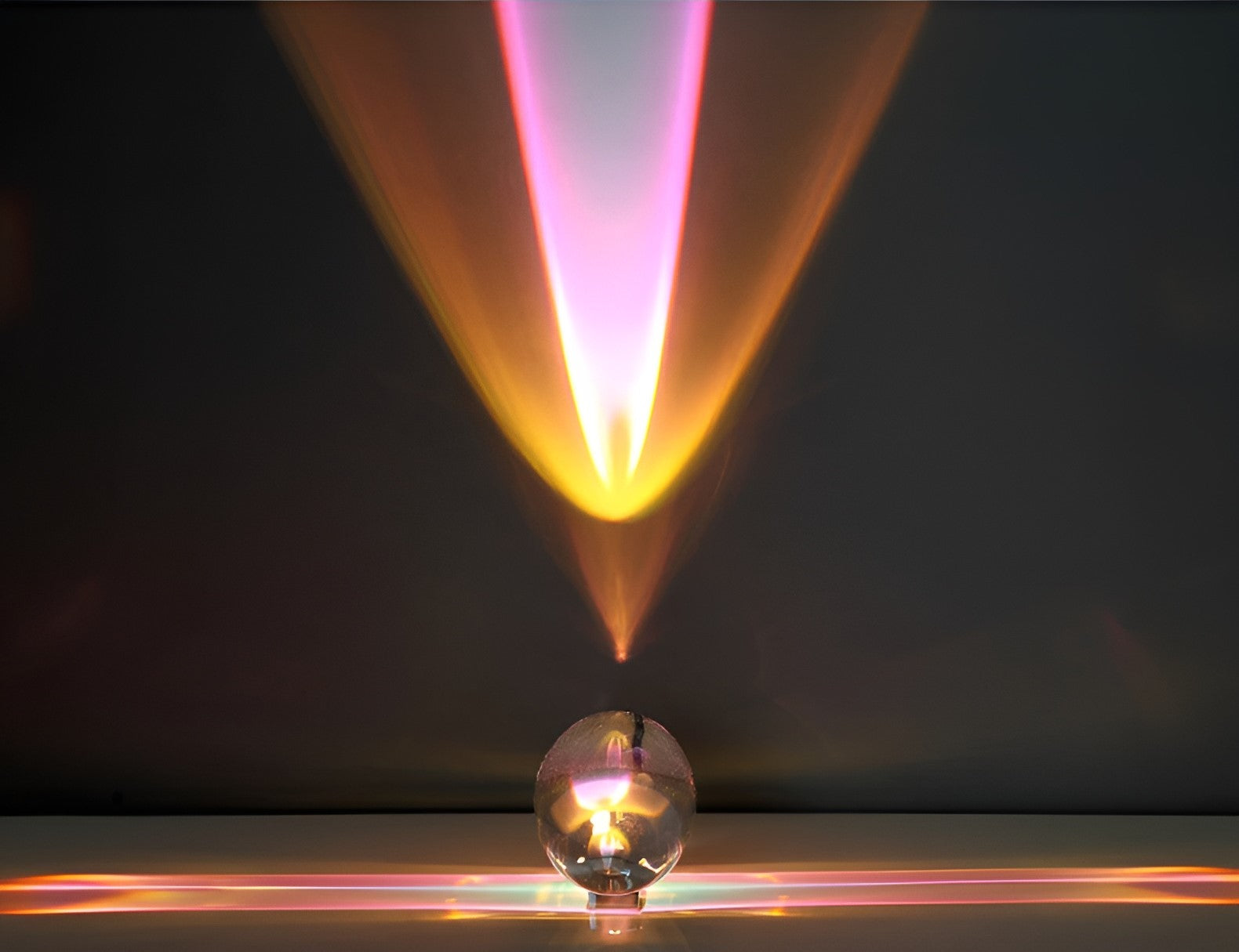 Lampe Cristalline Étoilée - Plongez dans la Magie du Ciel Nocturne