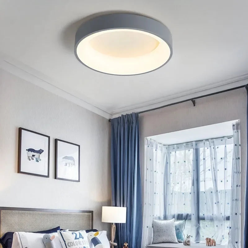 Plafonnier LED CelestialBeam – Design Nordique Minimaliste, Éclairage Efficace et Moderne