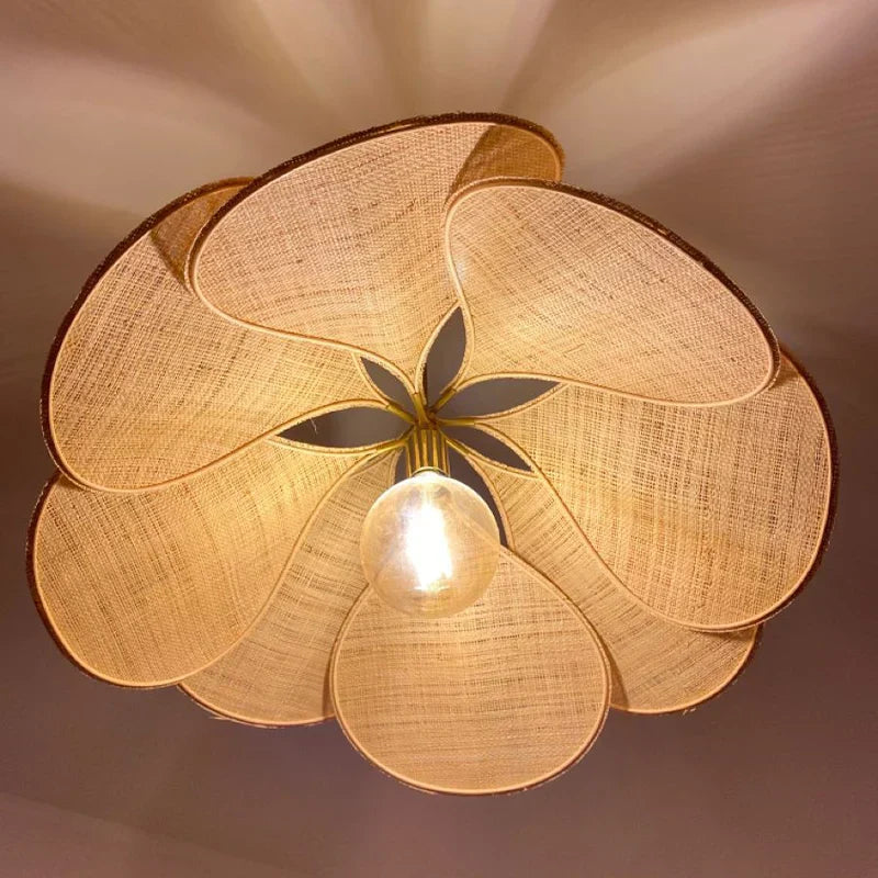 Suspension FloraLume – Élégance Florale & Éclairage Chaleureux