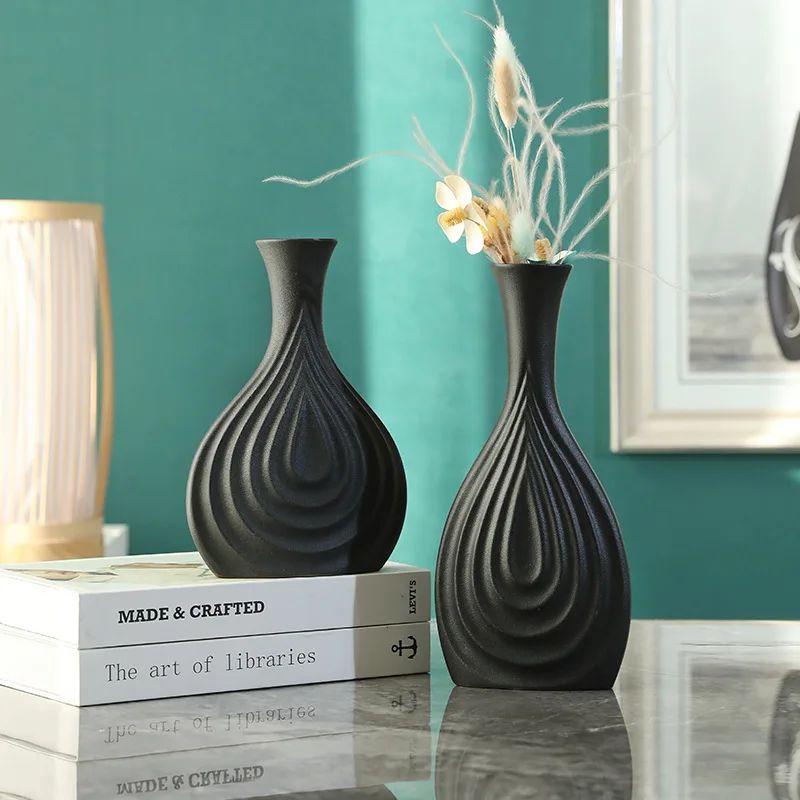 Vase en Céramique Noir pour Fleurs