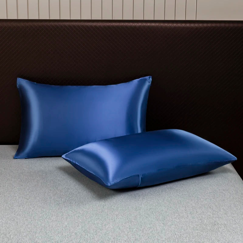 Parure de lit satinée unie – Luxe opulent pour une chambre royale