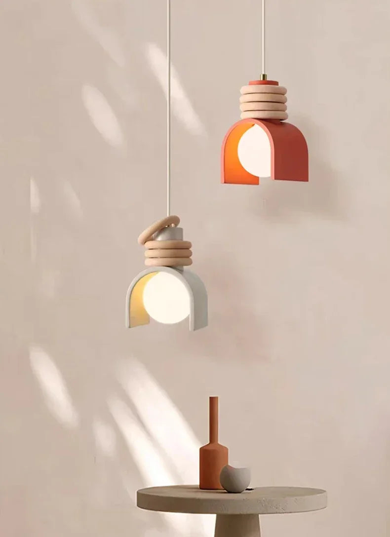 Suspension LED créative en résine minimaliste – Design orange & blanc Art Déco