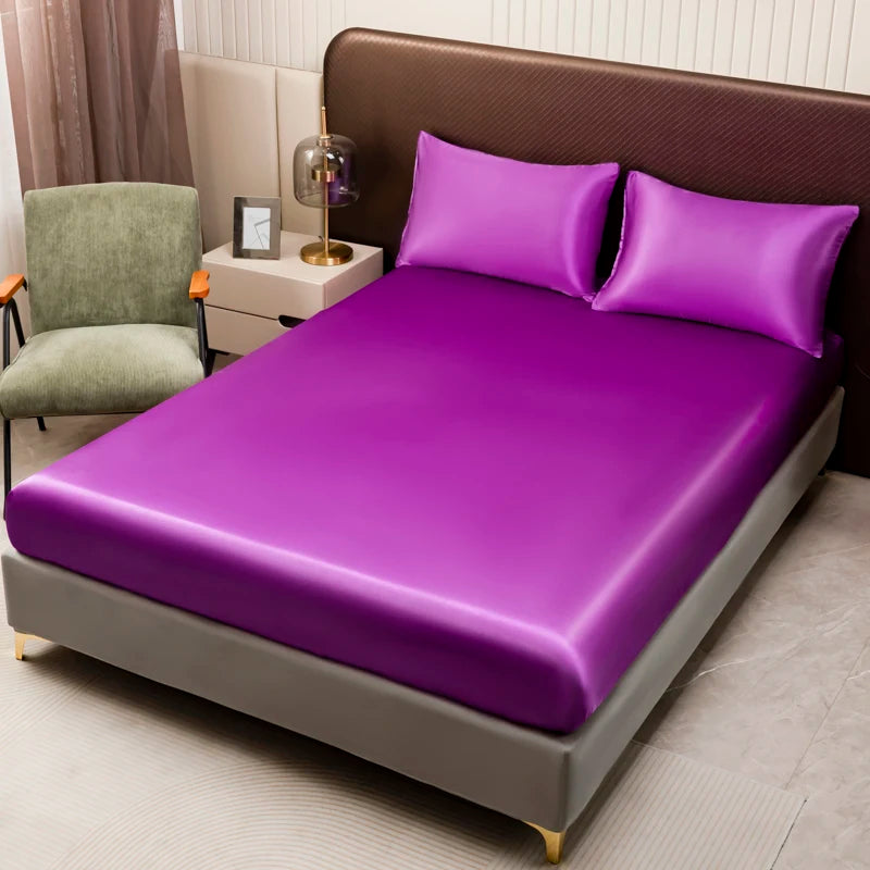 Parure de lit satinée unie – Luxe opulent pour une chambre royale
