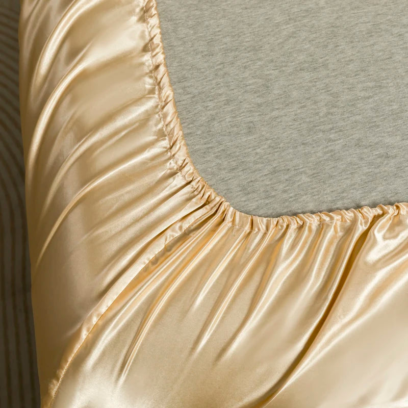 Parure de lit satinée unie – Luxe opulent pour une chambre royale