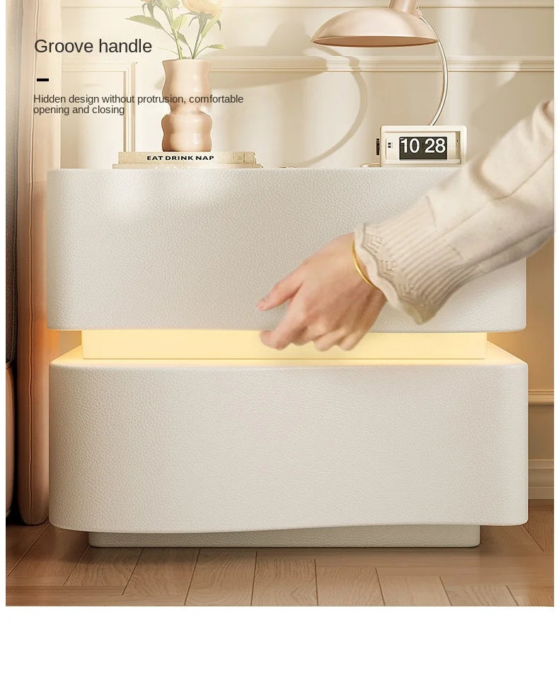 Table de chevet moderne et fonctionnelle LED