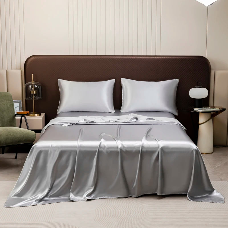 Parure de lit satinée unie – Luxe opulent pour une chambre royale
