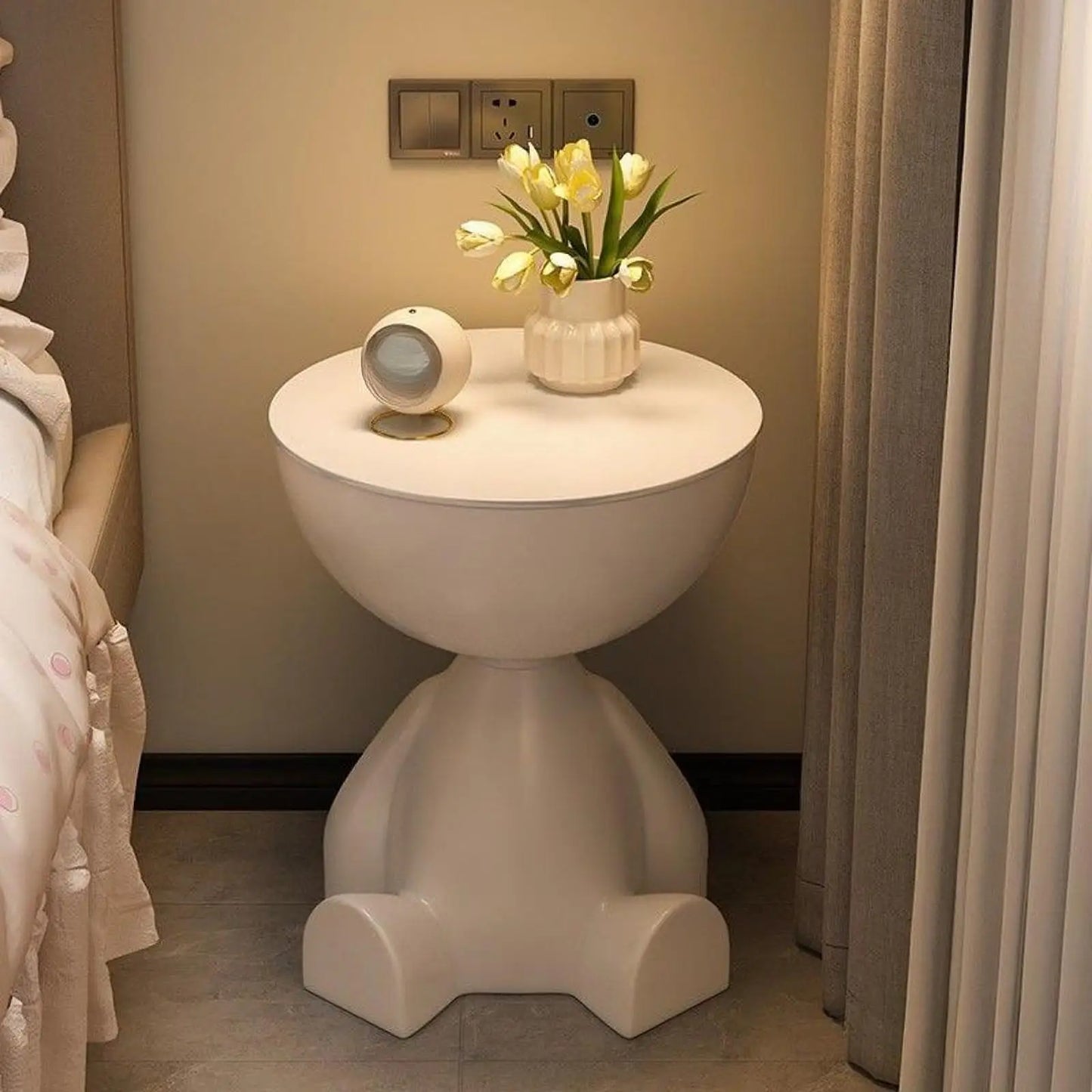 Table d’appoint créative à tête plate – Design moderne et fonctionnel