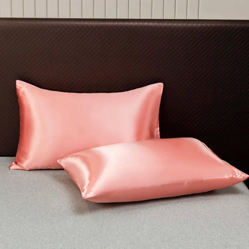 Parure de lit satinée unie – Luxe opulent pour une chambre royale