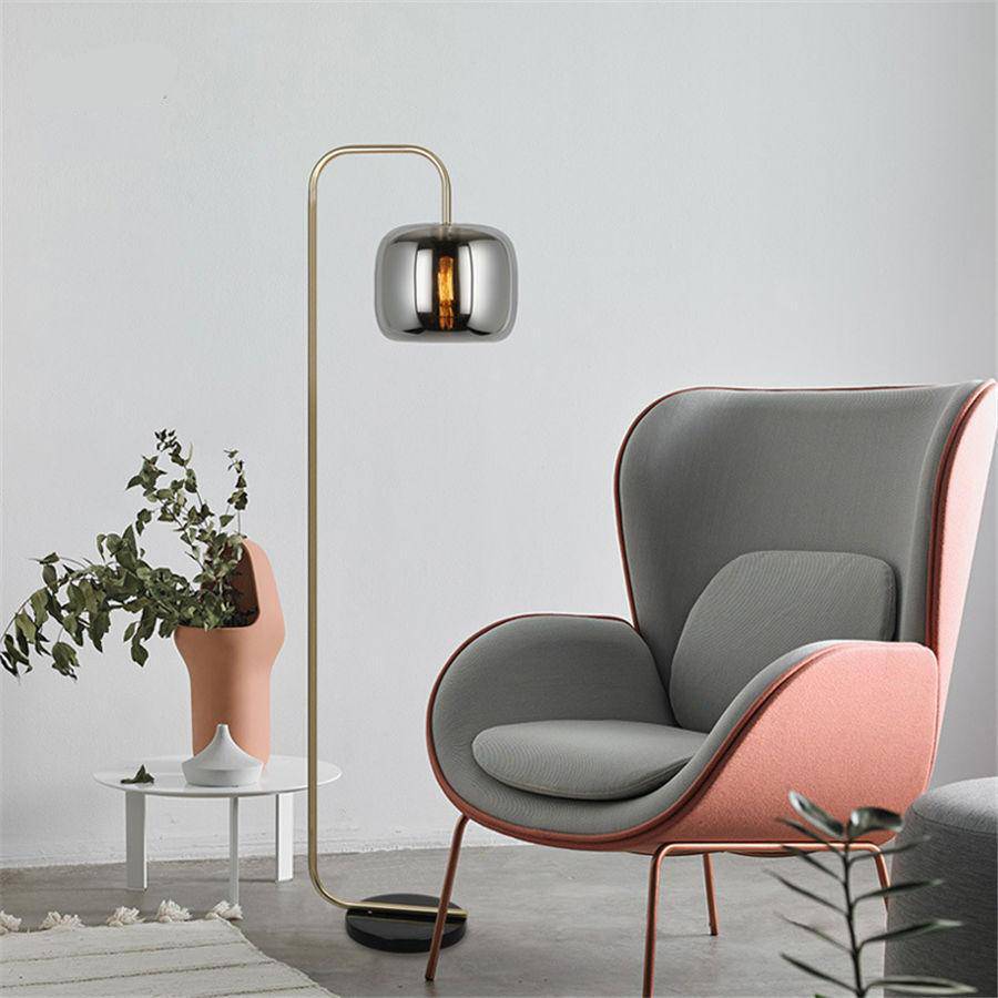Lampadaire design avec boule en verre fumé Stone