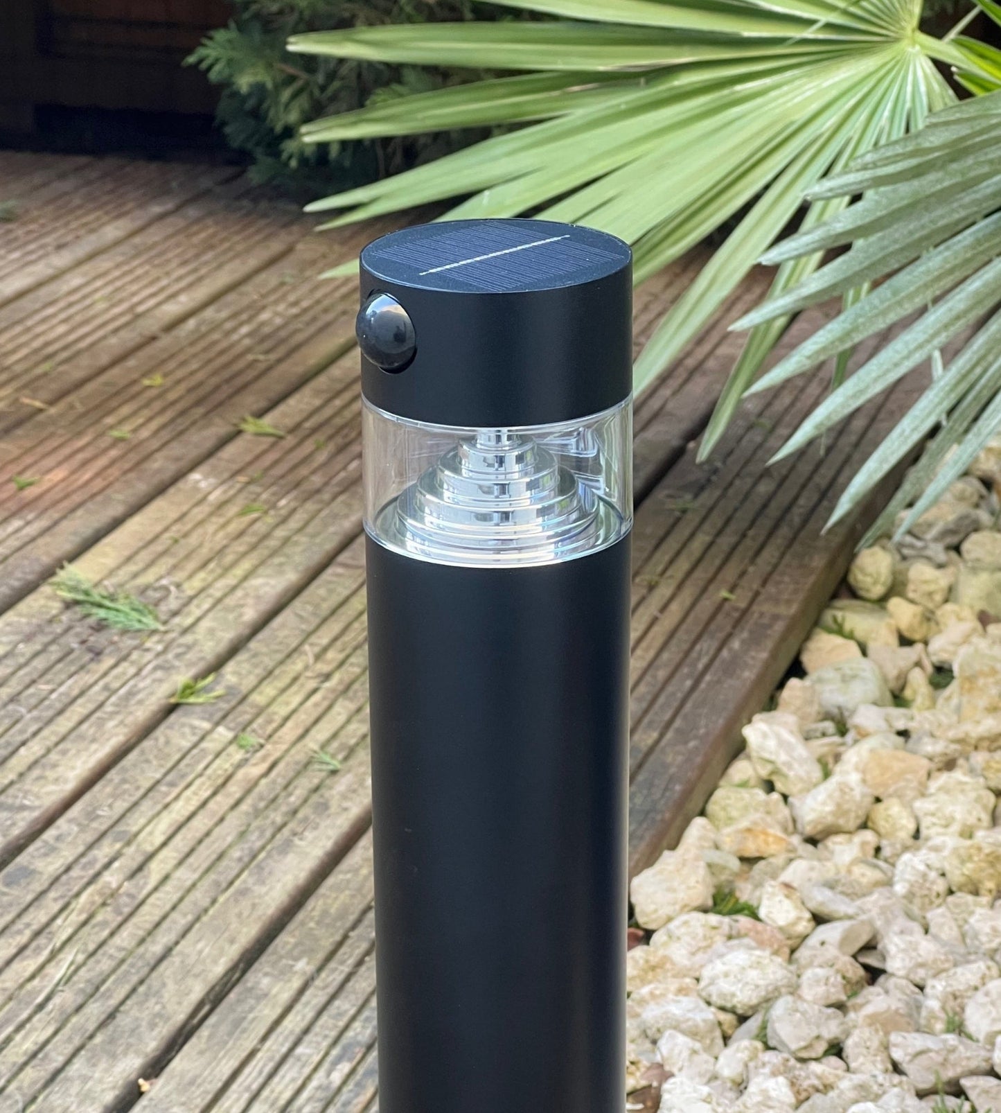 Borne led solaire ORION - À planter - Hauteur 50 cm - De 75 à 150 lumens