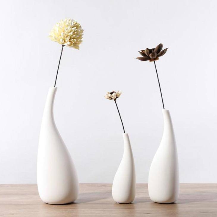 Vase en céramique blanc arrondi style moderne