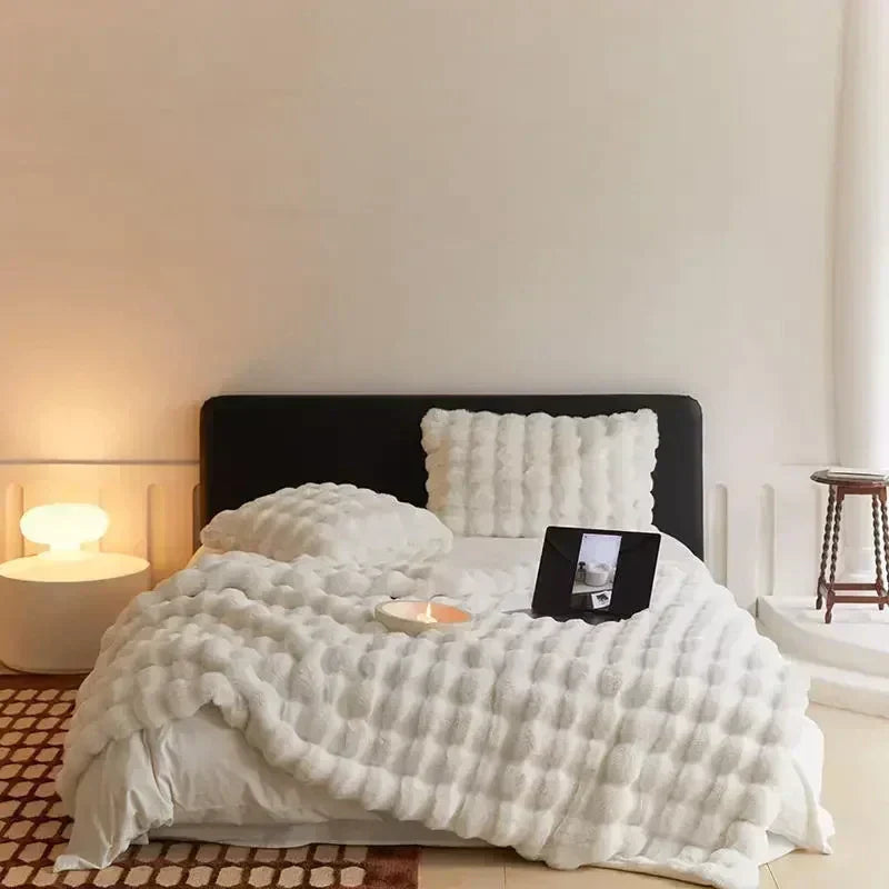 Couverture Douillette en Fausse Fourrure