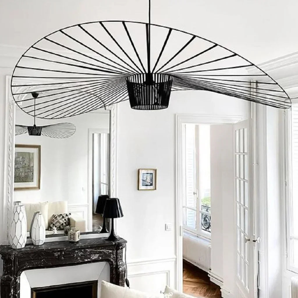 Suspension Élégante Veliova – Design Chapeau de Paille & Éclairage Raffiné